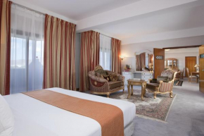 Отель Gloria Inn Najran  Найран